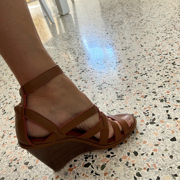 Coach size 8 leather wedge. - Picture 4 of 4